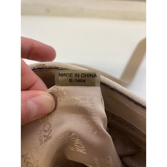 MICHAEL KORS, SMALL CREAM / TAN LEATHER CROSSBODY BAG (ASIS) - Picture 9 of 13